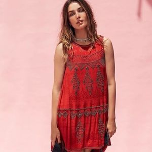 STUNNING EXCLUSIVE RED FREE PEOPLE DELILAH SILVER BEADED MINI DRESS W/ OPEN BACK